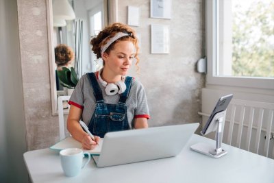 Digipower Call Phone & Tablet Stand