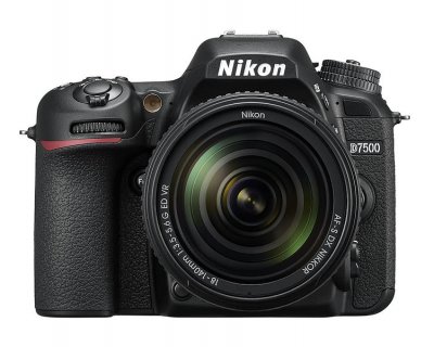 Nikon D7500 + AF-S DX 18-140/3,5-5,6 G ED VR