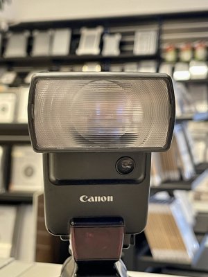 Begagnad Canon Speedlite 430EZ