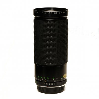 Begagnad Makinon 35-3001:4-5,6 MC Auto Zoom OM